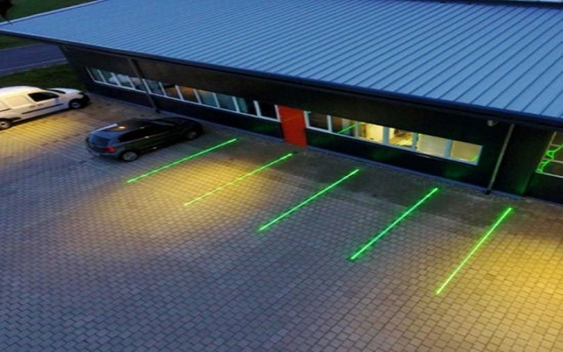 Docking Safety System for Trucks Trailers - Toptree Dock Laser Line Projector