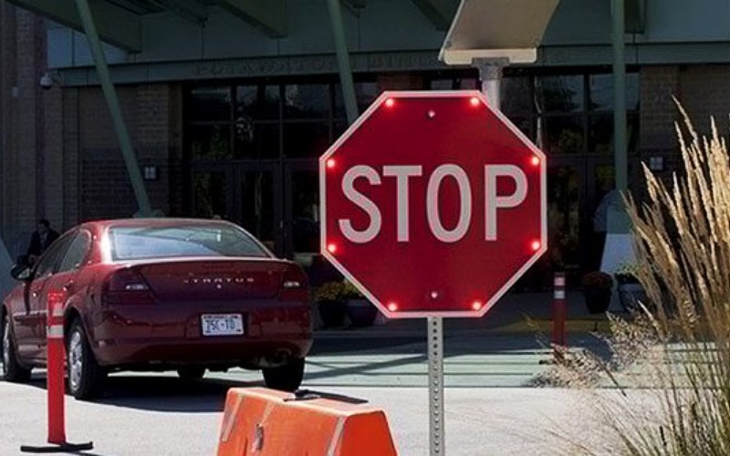 Toptree Solar Stop and Warning Signs With Flashing LEDs 