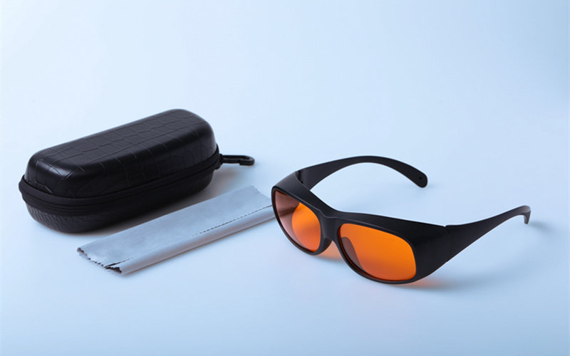 laser safety eyewear